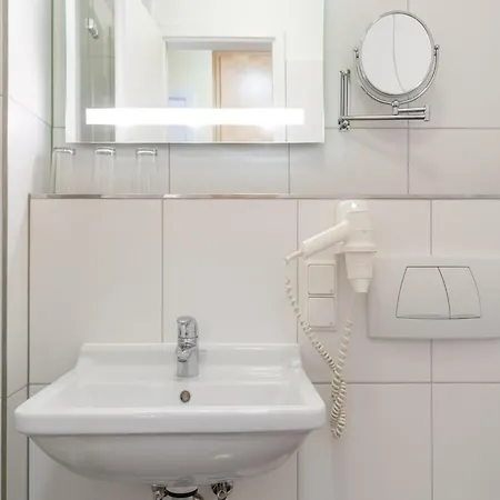 Apartment Mit Balkon Im Seepark