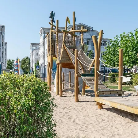 Mit Balkon Im Seepark * Sellin (Rugen)
